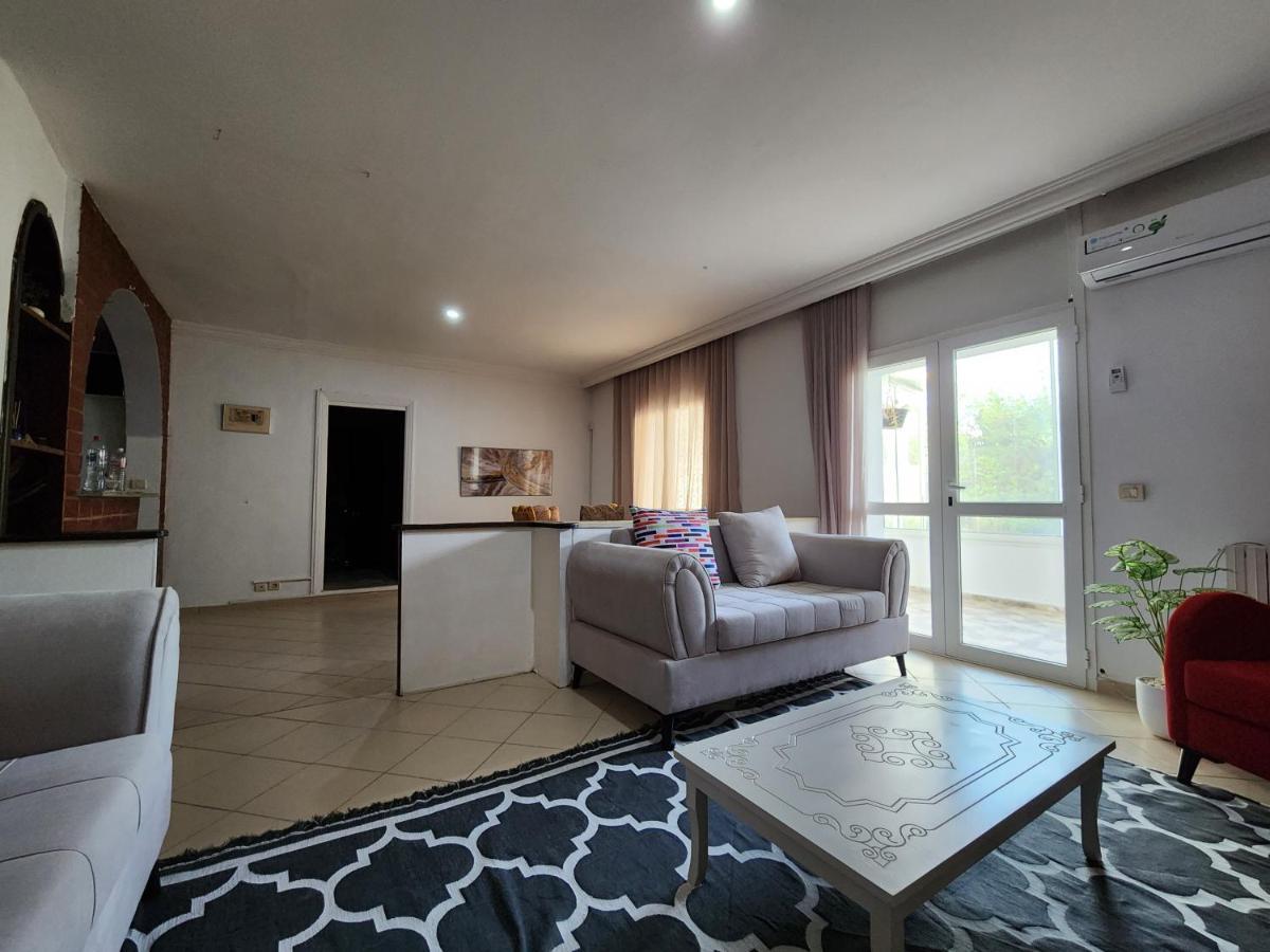 Duplex Bien Equipe Securise Avec Jardin Et Veranda La Marsa Exterior photo
