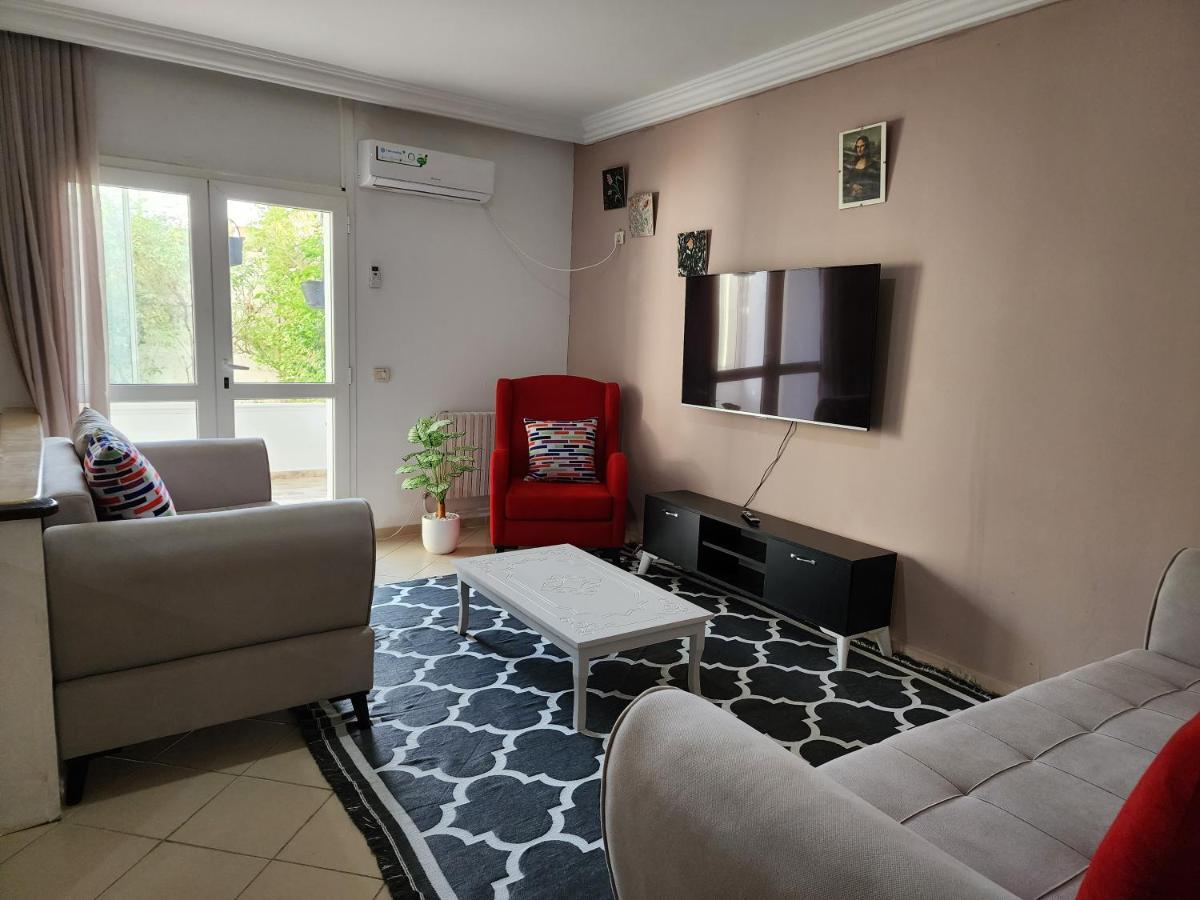 Duplex Bien Equipe Securise Avec Jardin Et Veranda La Marsa Exterior photo
